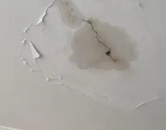 港南阳台漏水维修公司分享下屋面防水工程质量问题原因分析
